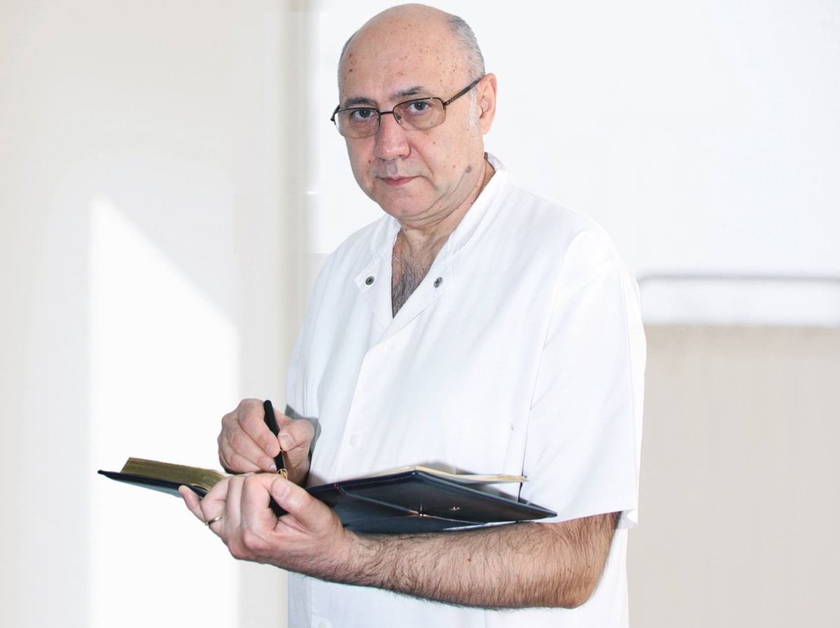 DNA l-a trimis în judecată pe dr. Irinel Popescu, după ce ar fi promis o mită de 100.000 euro