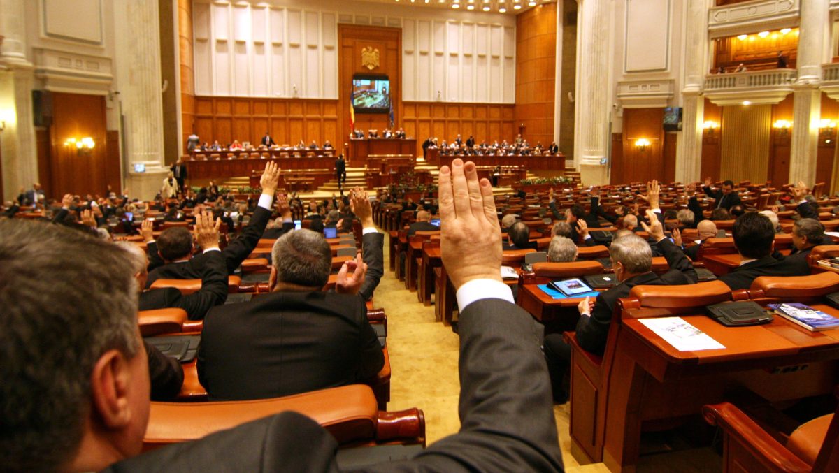 Legile Big Brother – Distrugerea presei si a vieții private