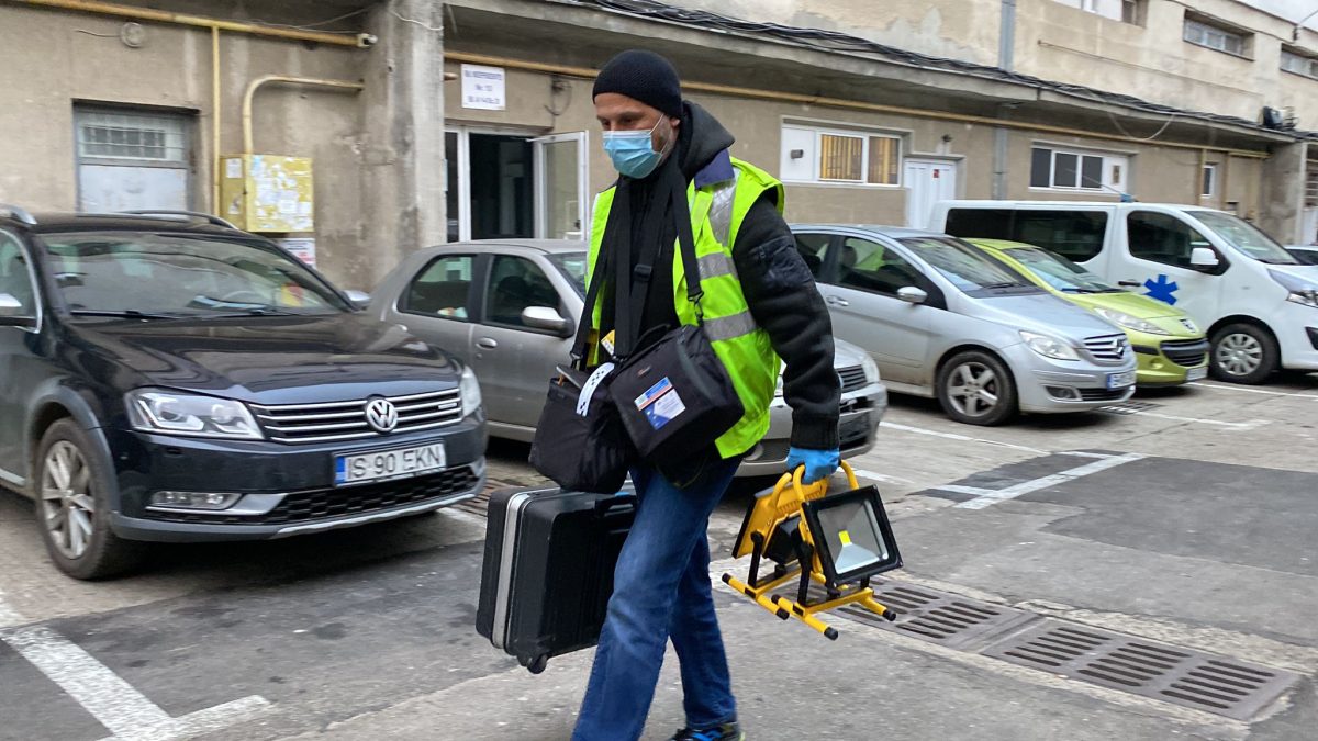 Descinderi la locuința lui Ahmed Sami El Bourkadi, criminalul din Moară de Vânt! Zona UMF Iaşi a fost împânzită de mascaţi (Exclusiv) – GALERIE FOTO