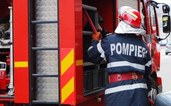 Incendiu de furaje în localitatea Ciortești din Iași