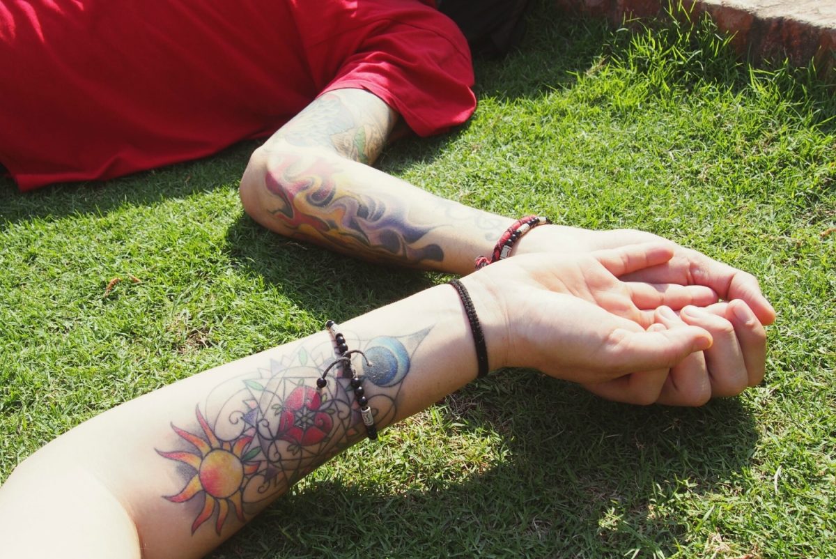 Tatuaje frumoase pentru cupluri. Cum alegem modelul și zona în care ne tatuăm