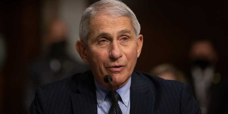 Dr. Anthony Fauci dezvăluie adevărul despre tulpina Omicron. Vaccinații și nevaccinații riscă în mod egal să se îmbolnăvească