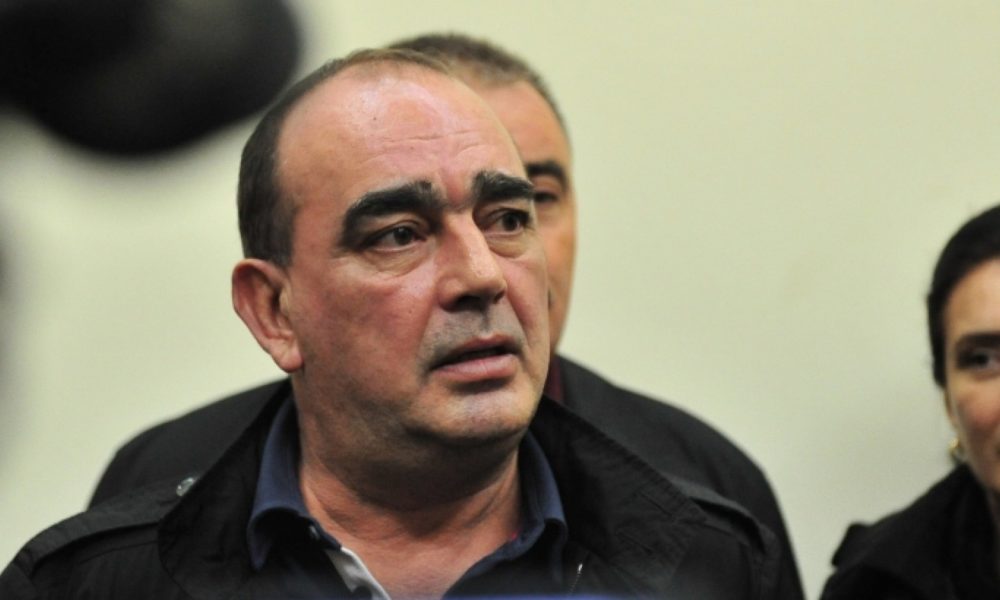 Poliția face primele precizări după bătaia din via lui Gigi Nețoiu. Paznicii unor capre l-au atacat cu topoare pe un angajat