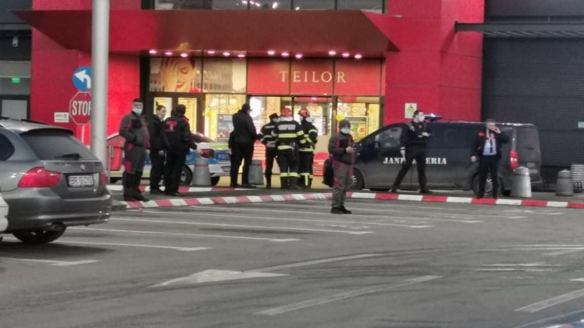Alertele cu bombă continuă! De data aceasta, a fost vizat un mall din Brăia – VIDEO