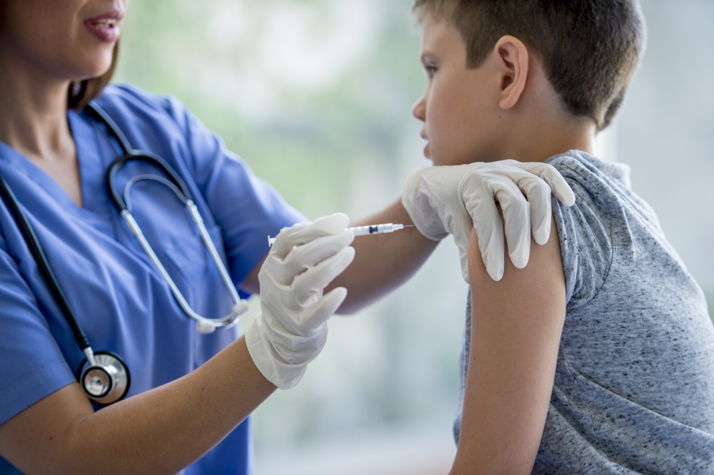 De azi pot fi vaccinați și copiii cu vârste cuprinse între 5 și 11 ani. Programările pot fi făcute de către părinți
