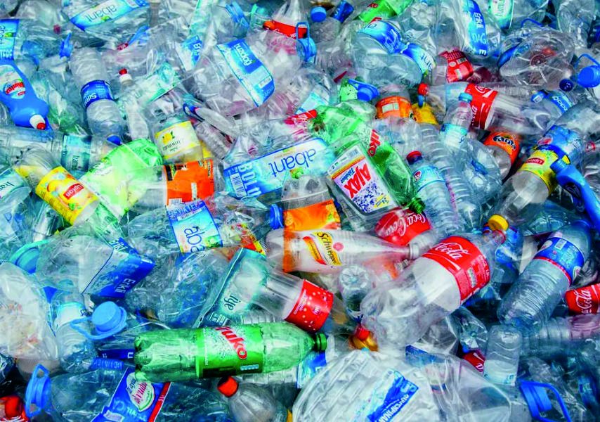 Principalele branduri internaționale vor semna un pact pentru reducerea producției de plastic