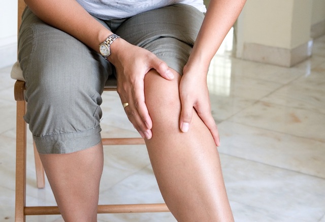 picioarele dor deasupra genunchilor în tratamentul frontal greutate la dureri articulare picioarelor