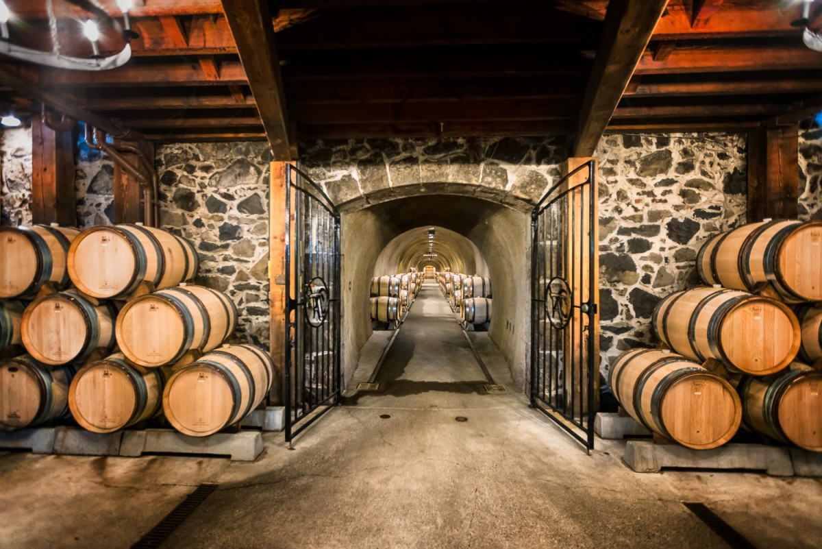Efectul boabelor de orez în vin: Băutura iubită de români 