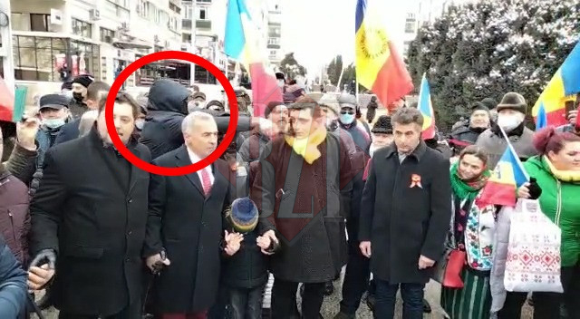 Dosar penal pentru Lucian Harabagiu, cel care l-a stropit cu cerneală pe George Simion, la Iași – VIDEO EXCLUSIV