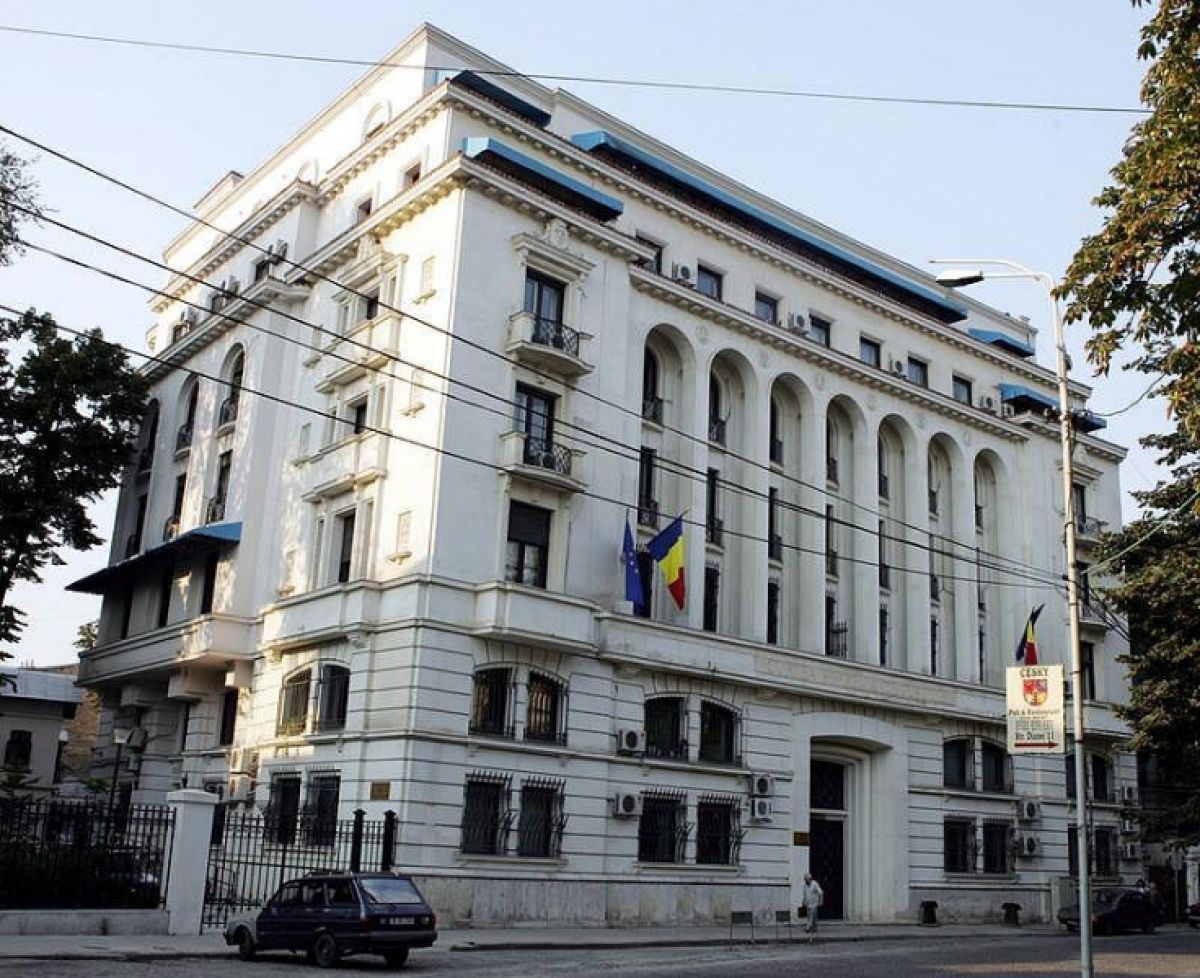 Înalta Curte de Casație și Justiție a decis: persoanele care comit furt purtând mască de protecție vor fi condamnate la furt calificat