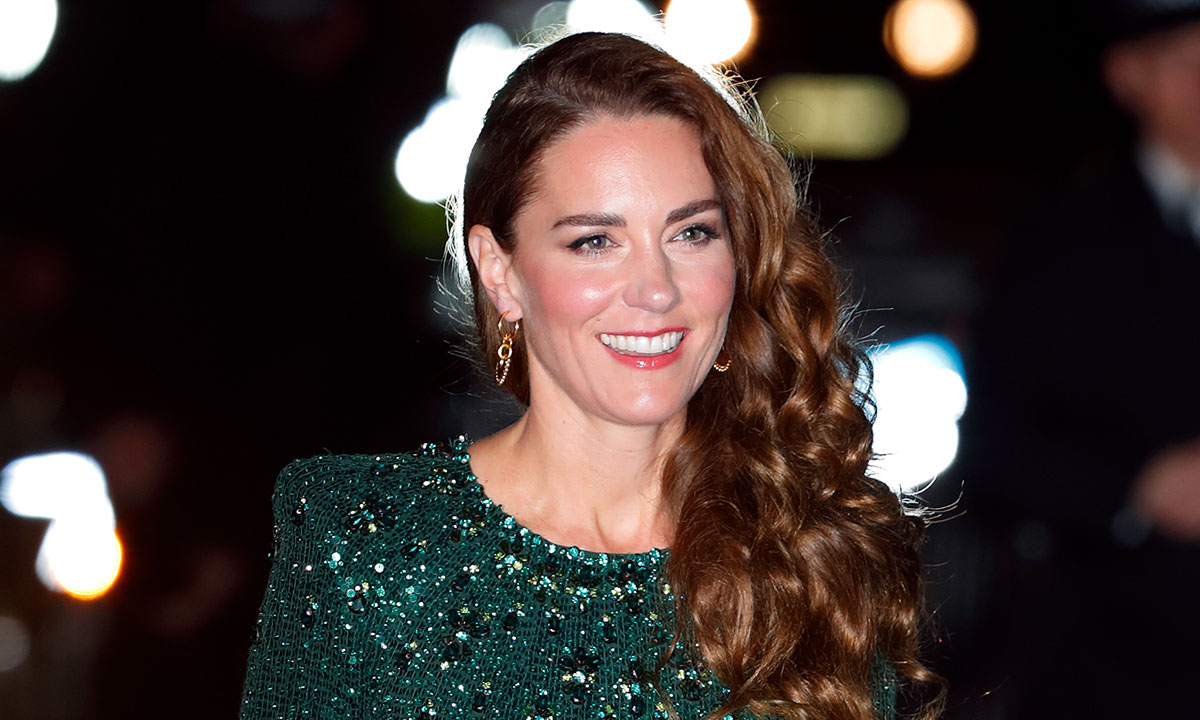 Kate Middleton poartă adesea bijuteriile Reginei Elisabeta, dar și-a făcut apariția la un eveniment cu cercei în valoare de 13 lei