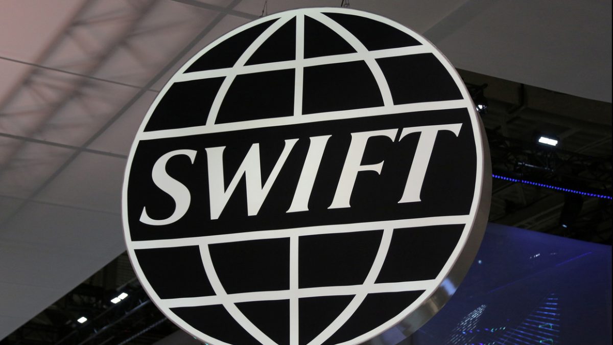 Ce este SWIFT şi de ce Rusia se teme foarte mult de excludere
