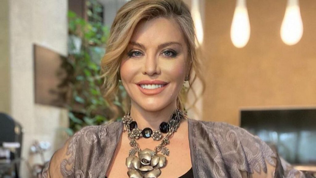 Loredana Groza, ipostaze sexy controversate pe rețelele de socializare. Ce spune frumoasa artistă despre relația cu Nick Casciaro