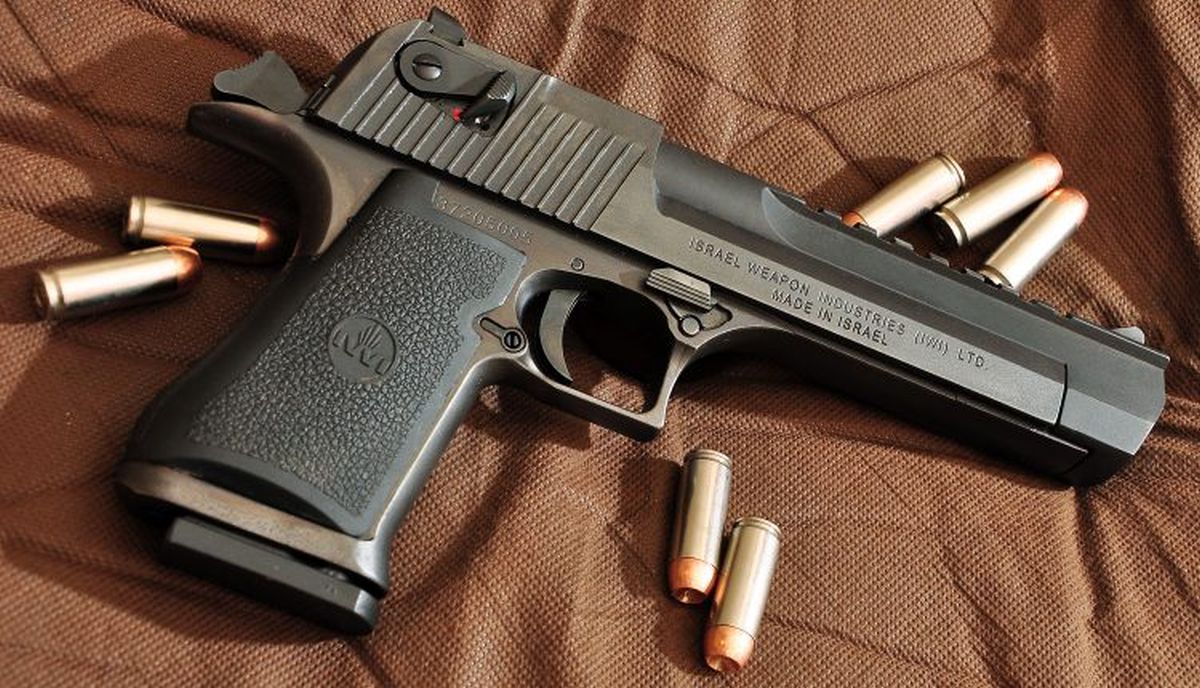 Furt la Poliţia Giurgiu. Un încărcător cu 17 gloanţe a dispărut din sediul instituţiei