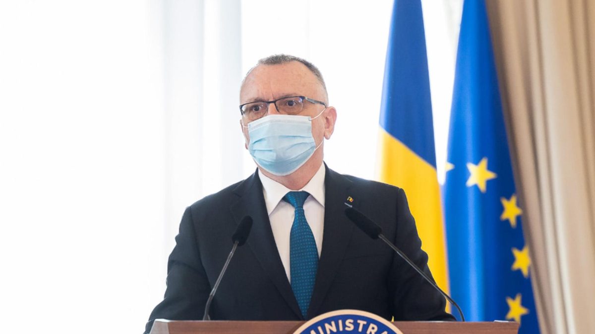Ce spune ministrul Sorin Cîmpeanu despre elevii cu afecțiuni cronice: „Pot continua online” – VIDEO