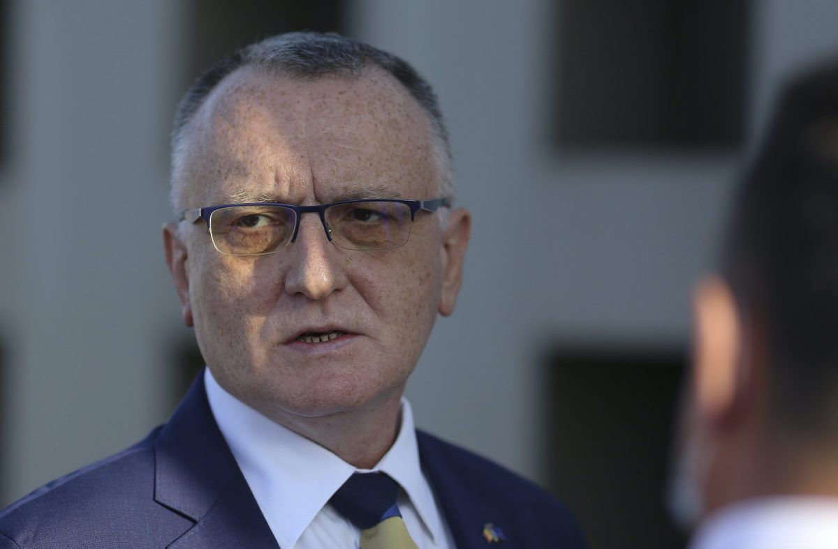 Ministrul Educației, Sorin Cîmpeanu, despre greva profesorilor:„Recunoaştem şi susţinem dreptul cadrelor didactice la o salarizare motivantă”