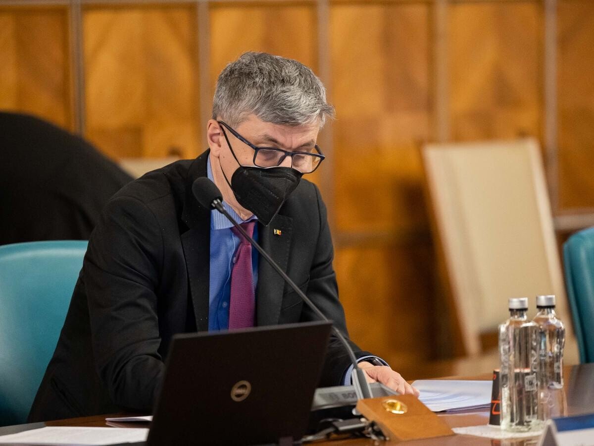 Ministrul Energiei, Virgil Popescu, este infectat cu Omicron