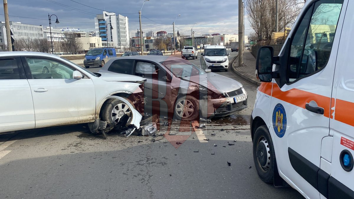 Accident rutier grav lângă SAJ Iași! Au fost implicate două autoturisme – EXCLUSIV/FOTO