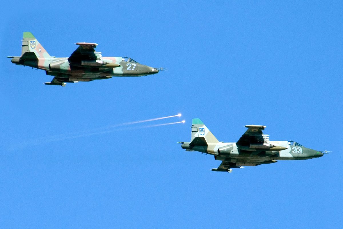 Două avioane militare din Ucraina au aterizat în România! Au cerut de urgență ajutorul statului român