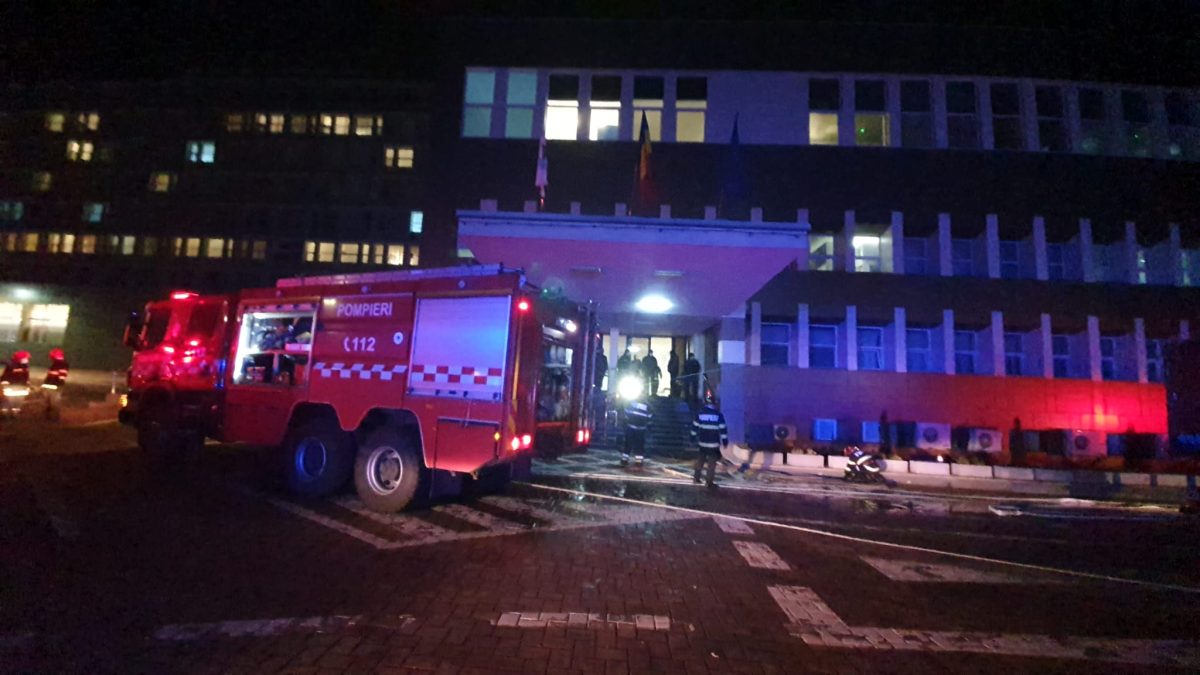 Incendiu puternic la spitalul din Suceava! A fost activat planul roşu de intervenți şi sute de pacienţi au fost evacuați – FOTO, VIDEO