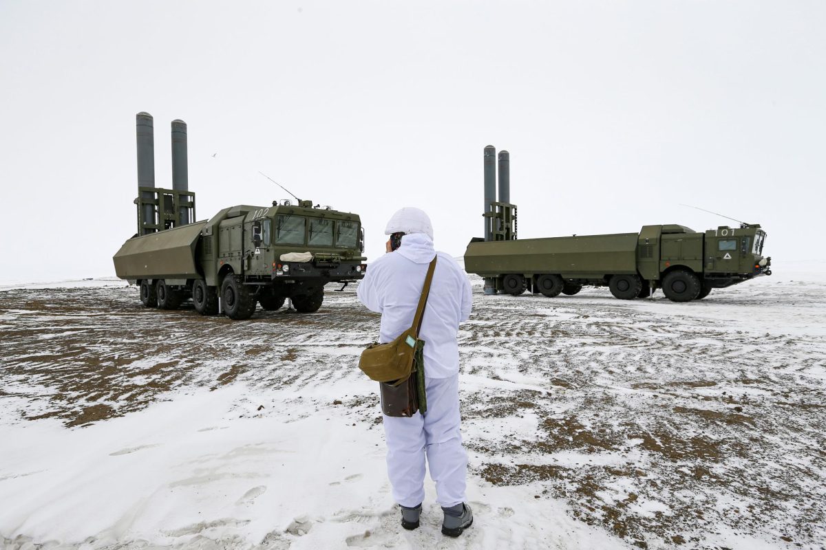 Rusia poate construi baze militare în Donețk și Lugansk după ce Vladimir Putin a recunoscut independența