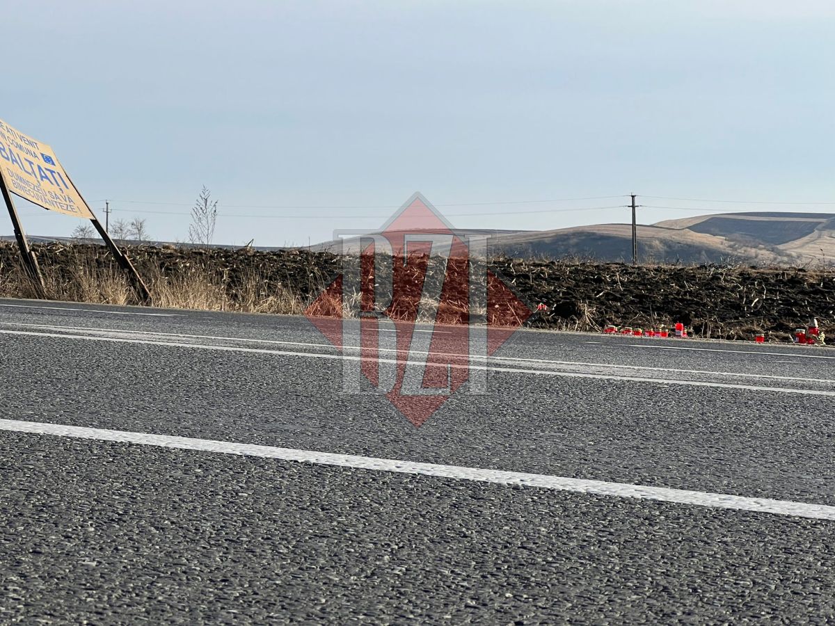 Iată ce a mai rămas pe şosea după accidentul rutier de la Bălţaţi, unde 7 persoane au decedat – EXCLUSIV, FOTO