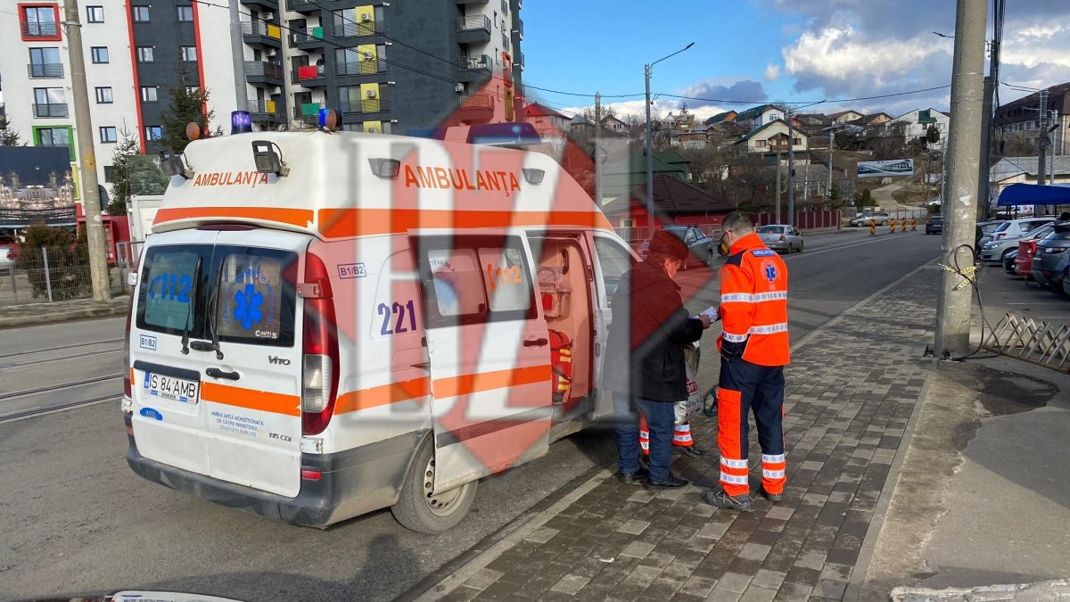 Accident rutier în cartierul Tătărași. Un șofer a lovit un pieton și a fugit de la locul impactului – EXCLUSIV, GALERIE FOTO, UPDATE