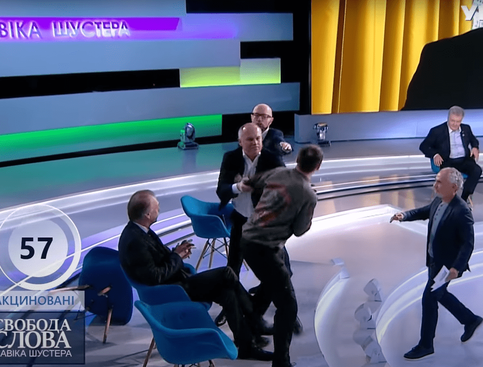 Dezbatere televizată în Ucraina: Politician prorus a fost lovit în față de un jurnalist ucrainean – VIDEO