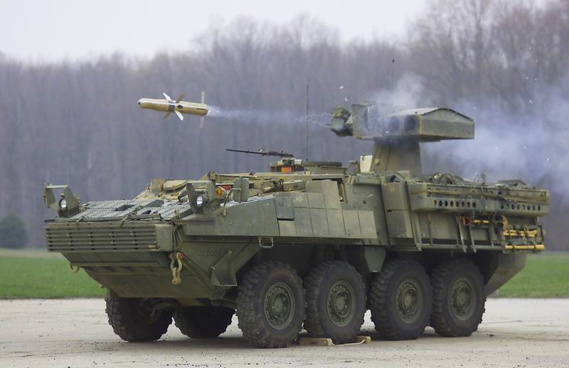 1.000 soldați americani și blindate Stryker, ajung în această seară în România