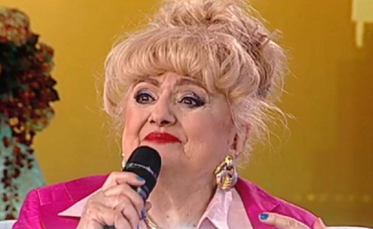 Camelia Mitoșeru, prima apariție pe scenă după operația pe creier. Cum s-a afișat actrița