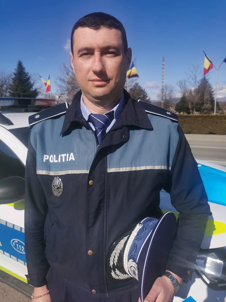 Polițistul care a salvat o adolescentă de 14 ani. Ce a făcut bărbatul
