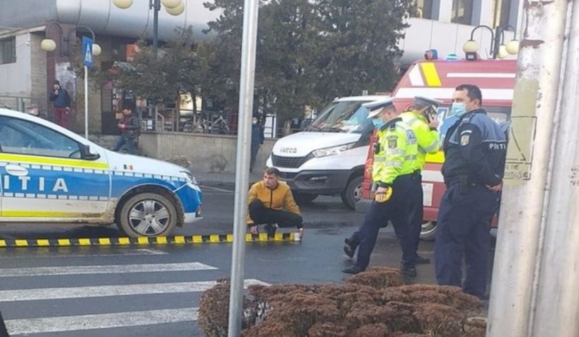 Accident rutier în Bacău. Un copil a fost lovit de o maşină a Poliției