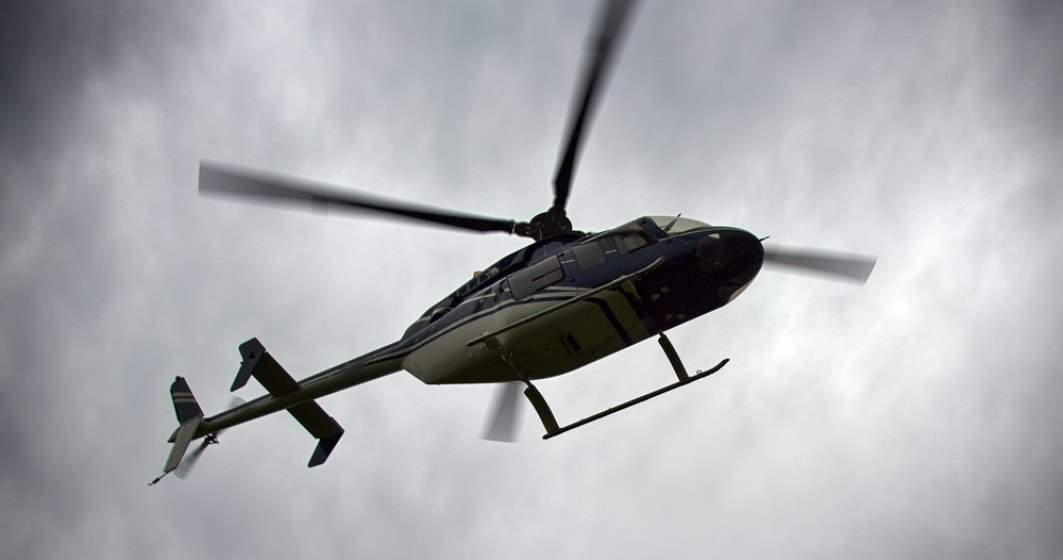 Un elicopter al armatei americane a aterizat pe un câmp din Suceava – VIDEO