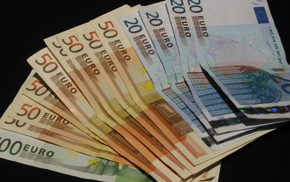Scrisoarea primită de românii din Austria. Amenzi de 600 de euro pentru cei care refuză