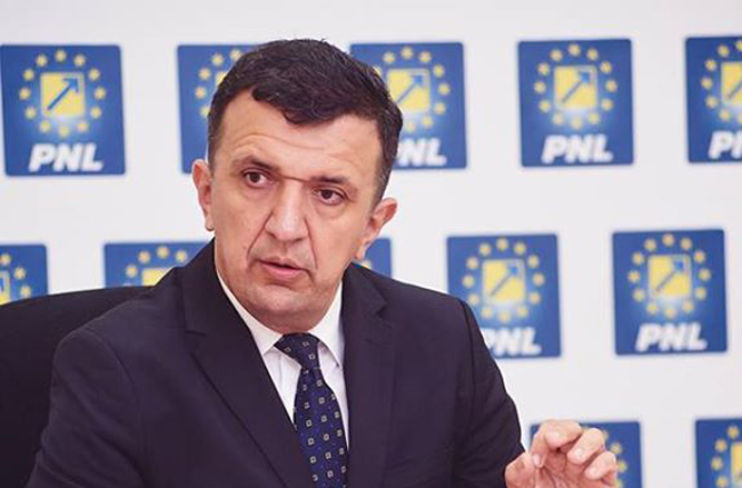 Demisie la nivel guvernamental a unui ieşean. Liviu Brătescu a renunţat la funcţia de secretar de stat din Ministerul Culturii – EXCLUSIV