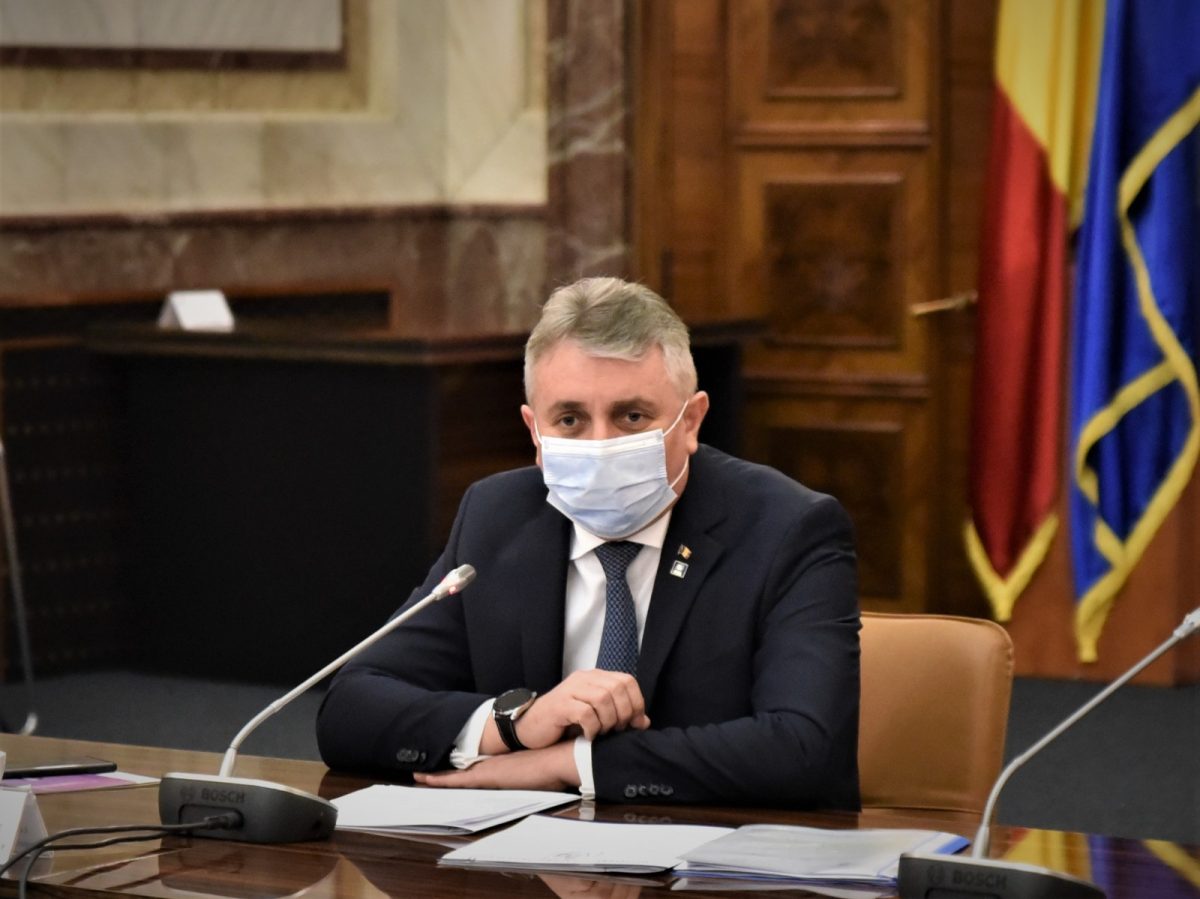 Ministrul Lucian Bode anunţă concedieri în MAI: ”Nu ne fac cinste cazurile de corupţie”