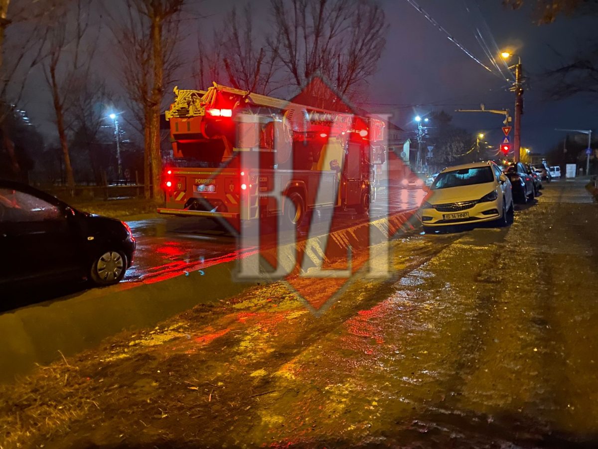 Autoritățile locale au fost puse ,,pe jar” în această seară de un apel la 112 care anunța că un bărbat se aruncă de la etajul 4 – EXCLUSIV, FOTO