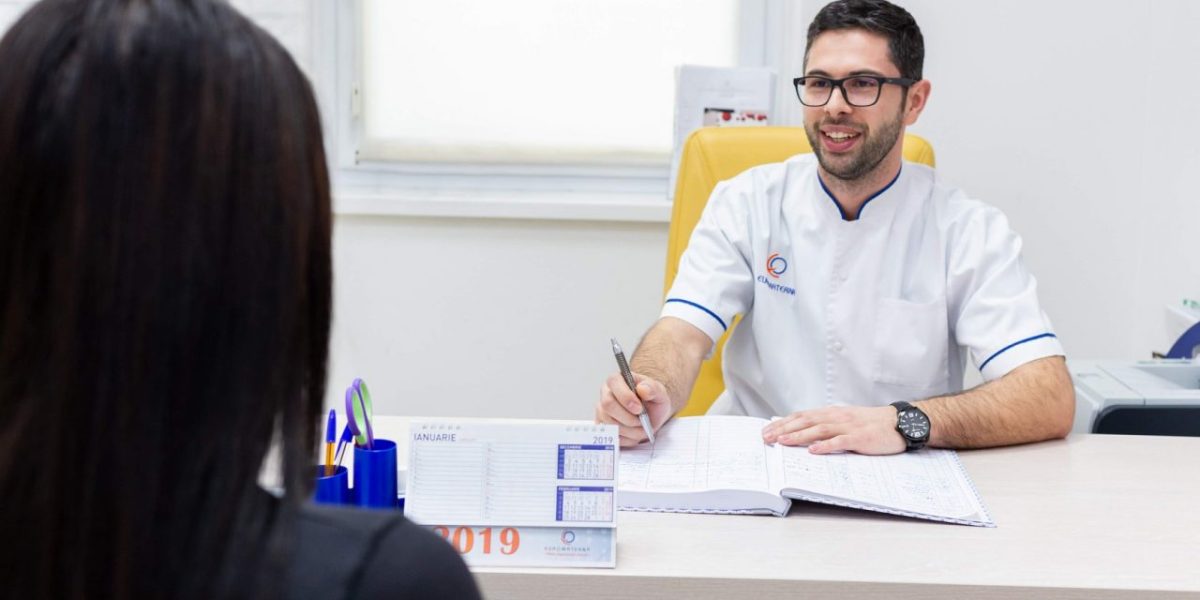 Un alt medic de familie prins de poliţişti. Oferea consultaţii inclusiv copiilor