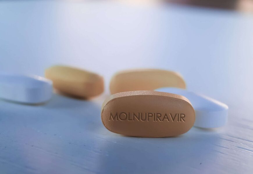 Beneficiile pastilelor anti-Covid-19. Molnupiravir este un medicament care a fost bine suportat