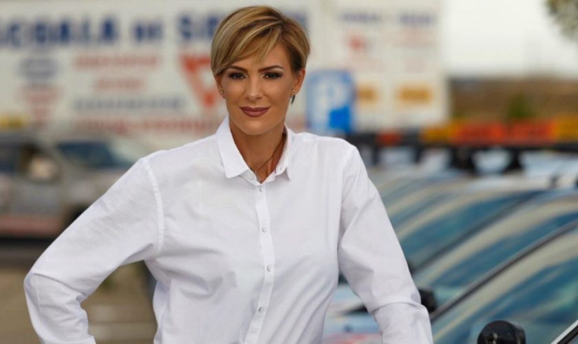 Roxana Ciuhulescu a fost hărțuită de un fotbalist! Vedeta, detalii uluitoare: „Mă suna și ziua și noaptea”