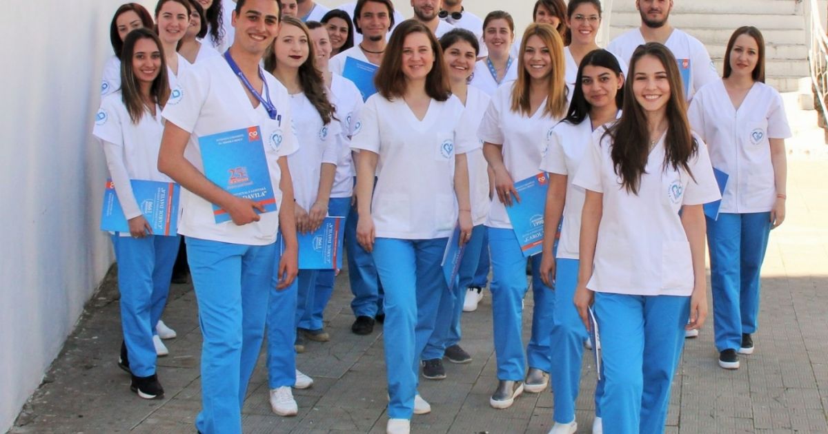 Diploma de Bacalaureat, obligatorie pentru admiterea la şcolile postliceale sanitare