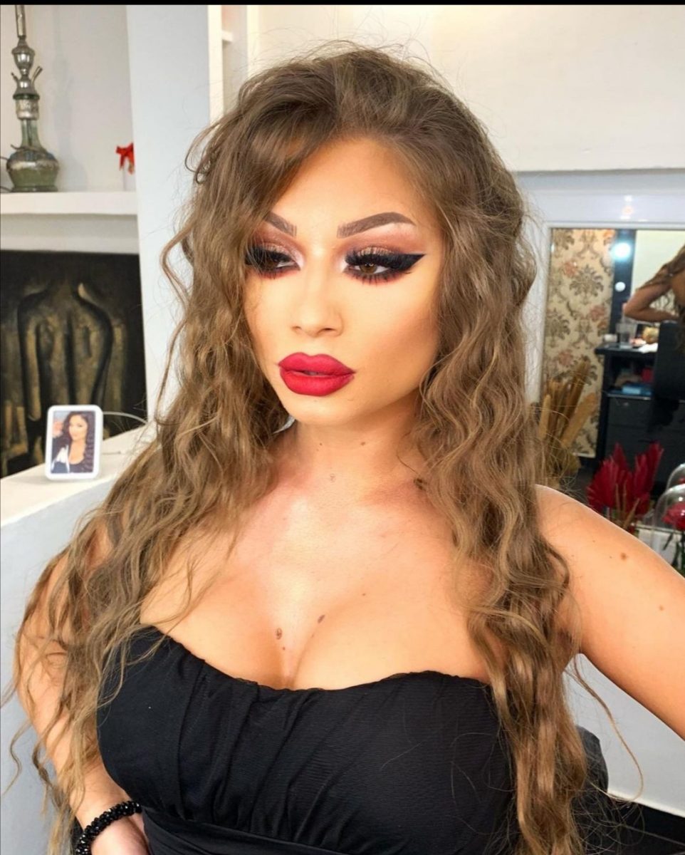Simona Braboveanu este activă pe Onlyfans: În brațele cui s-a afișat focoasa șatenă?