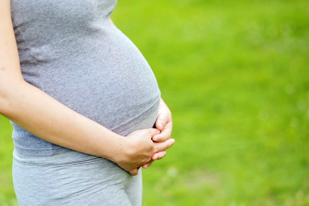 Simptome sarcină: Cum îți dai seama dacă ești însărcinată