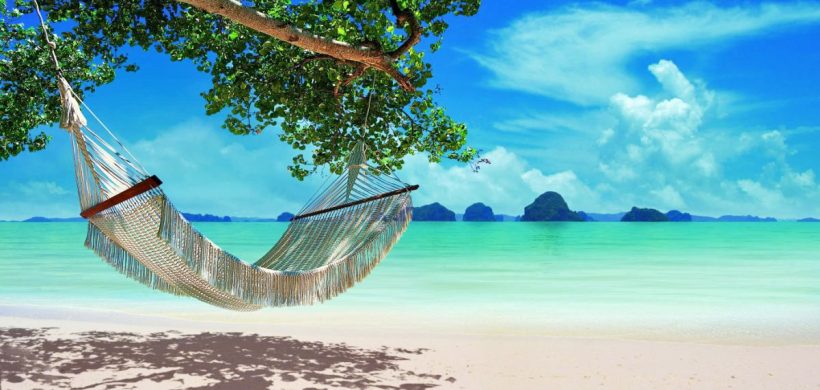 Angajaţii din domeniul privat ar putea primi vouchere de vacanţă. Ministrul Turismului a făcut anunţul