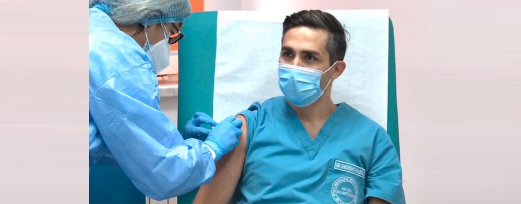 Peste 50% din populația adultă a României este vaccinată