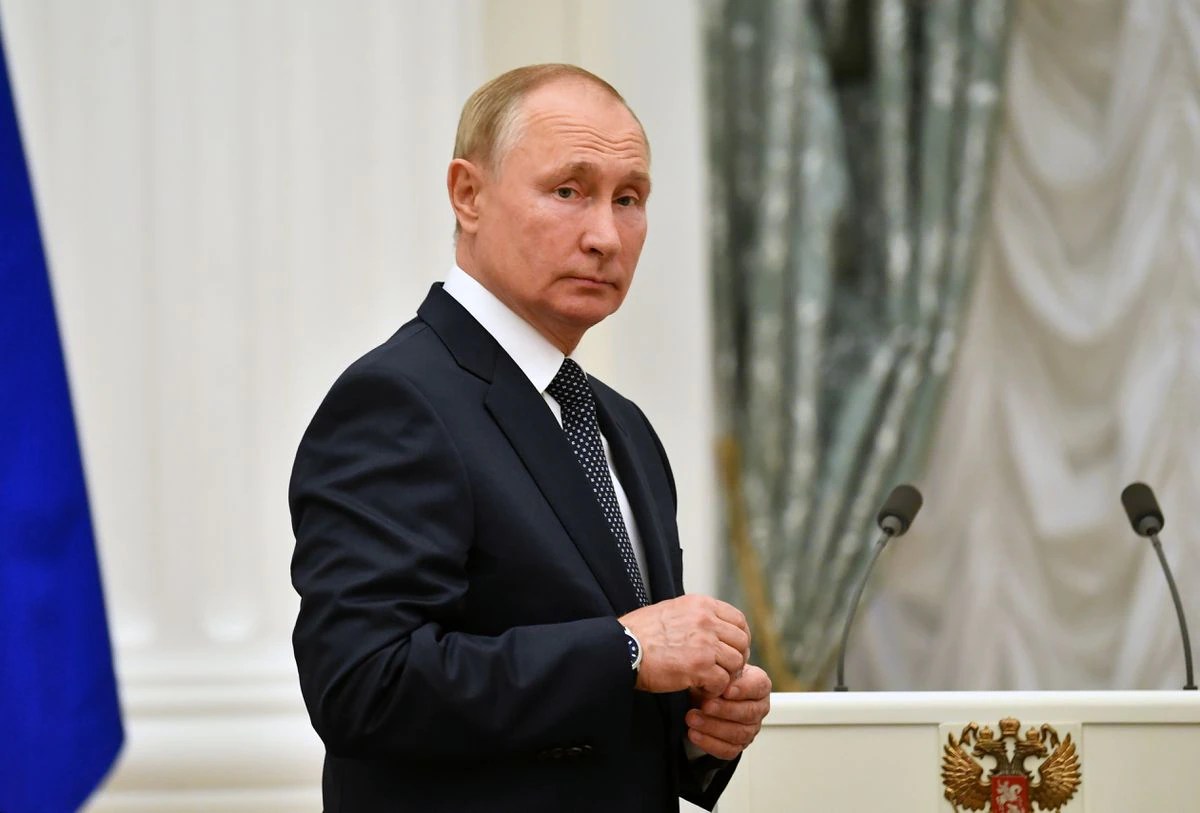 Consiliul Federaţiei Ruse a aprobat cererea lui Vladimir Putin de a trimite forţe militare în Donbas – DOCUMENT