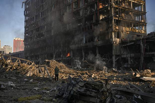 Copiii mor de deshidratare în Mariupol, susţin ucrainienii