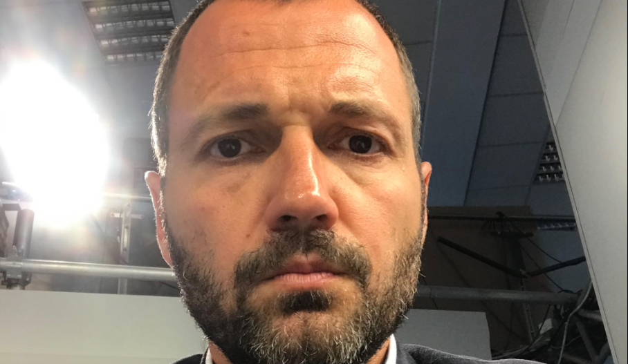 Un avocat al Baroului Bucureşti susţine că Legea Suveranităţii ar putea fi retrasă din Parlament