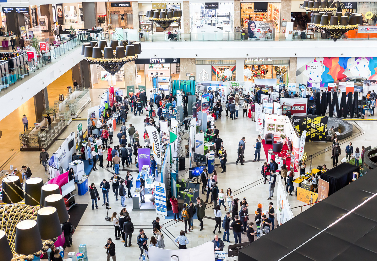 Târgul de Cariere reunește, în acest weekend, la Palas angajatori de top, precum: Samsung, Amazon, Michelin și mulți alții