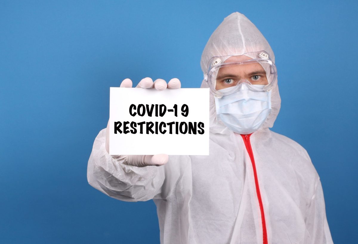 Restricții anti-Covid-19 relaxate în România. Masca de protecție nu va mai fi obligatorie în aer liber, iar certificatul verde nu mai este necesar la mall – VIDEO